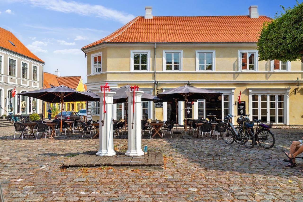 Ærøskøbing Hotel Pa Torvet מראה חיצוני תמונה